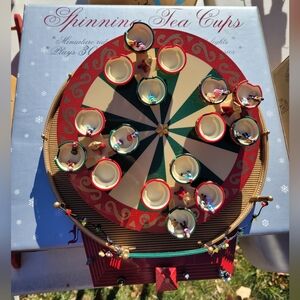 ☆VINTAGE☆Collectible Mr. Christmas Spinning Tea Cups motion display